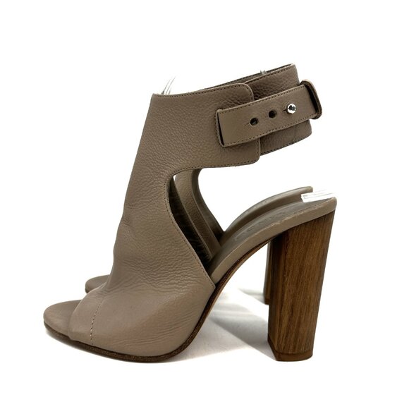 Vince Addie Open Toe Ankle Strap Heel Sandals Taupe Tan Pebbled Leather 7.5 - Picture 2 of 10